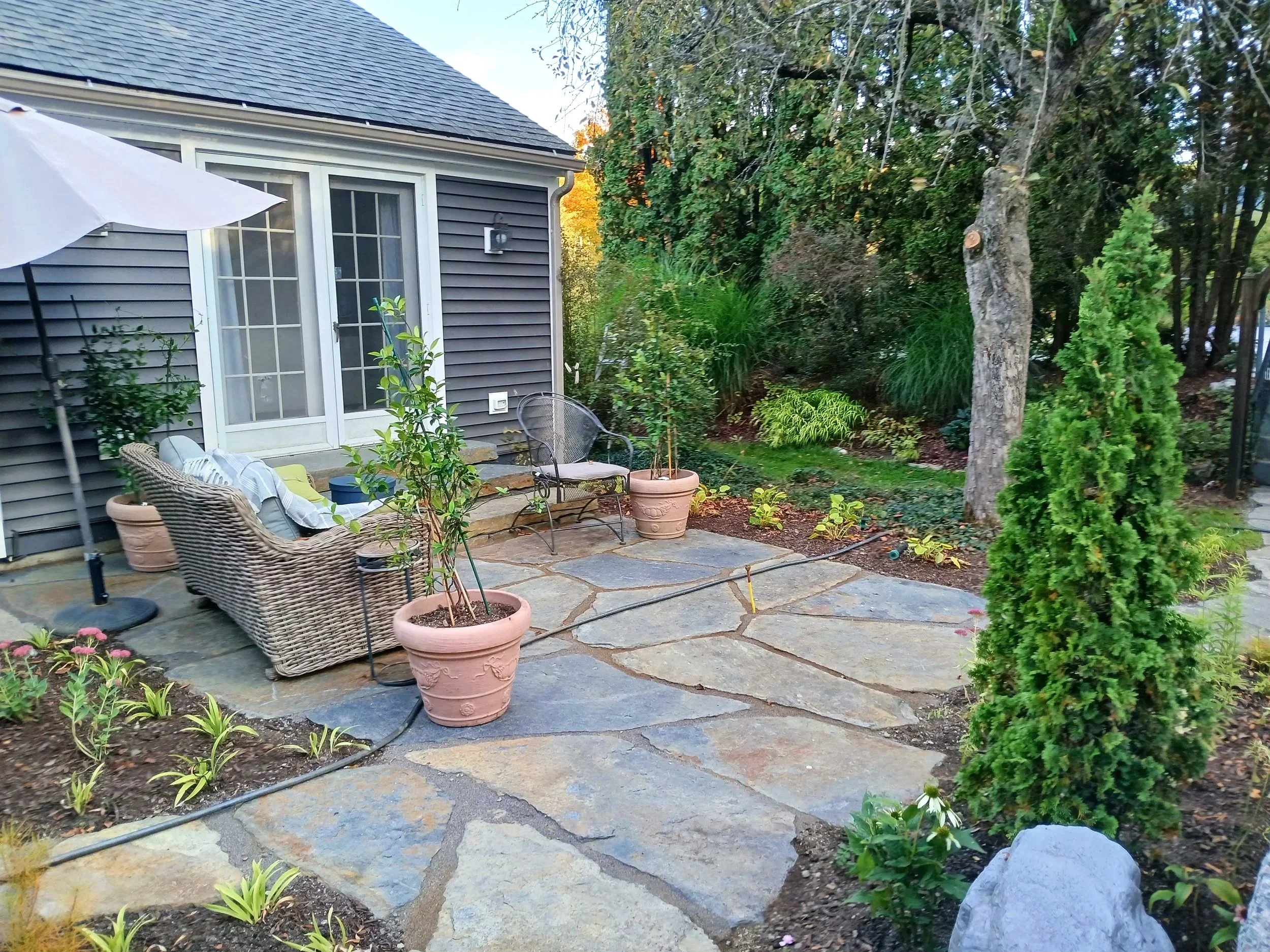 Seating patio made out of hand shaped goshen stone