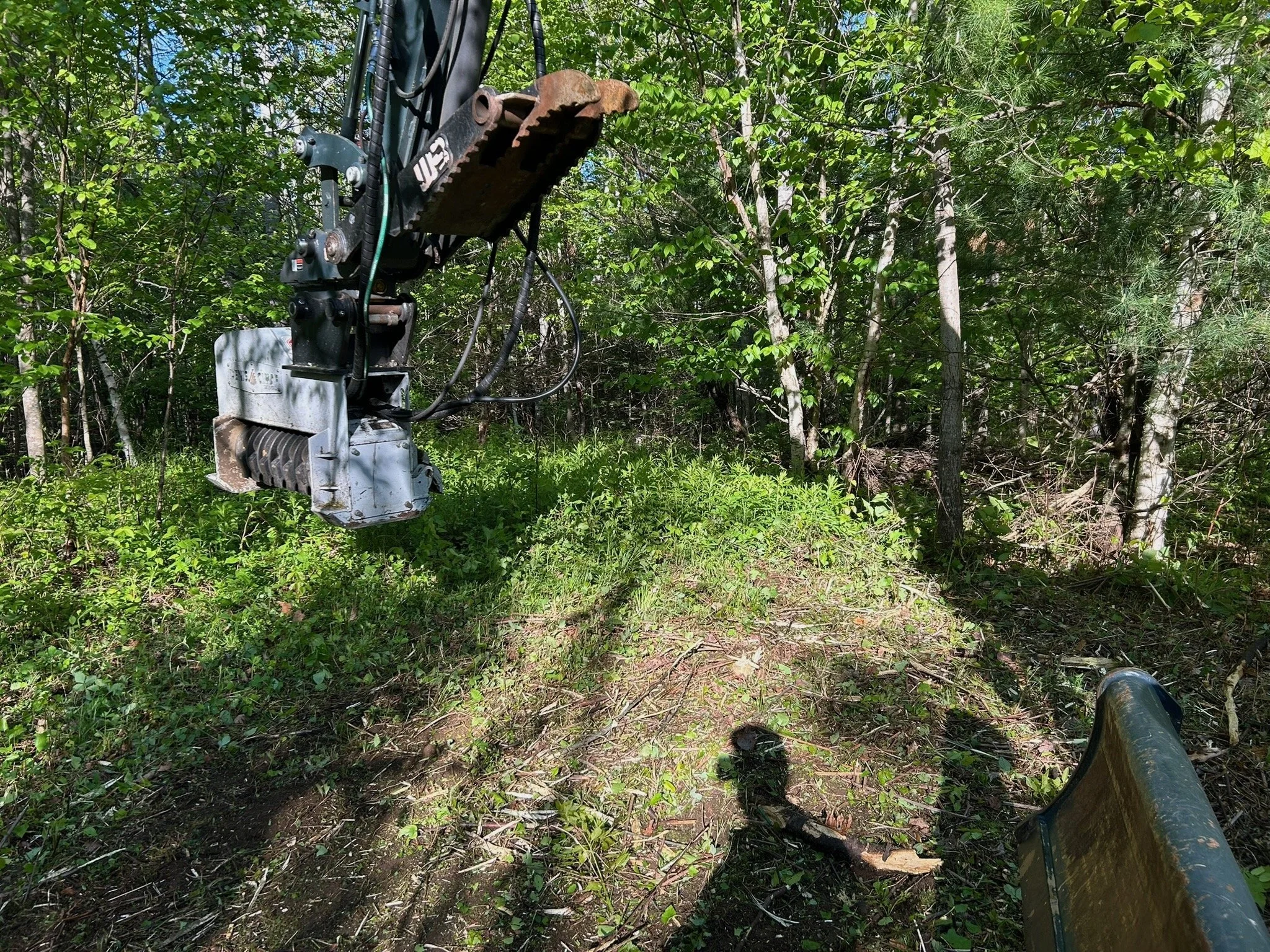 This mulching head clears land quickly and in a clean fashion. 