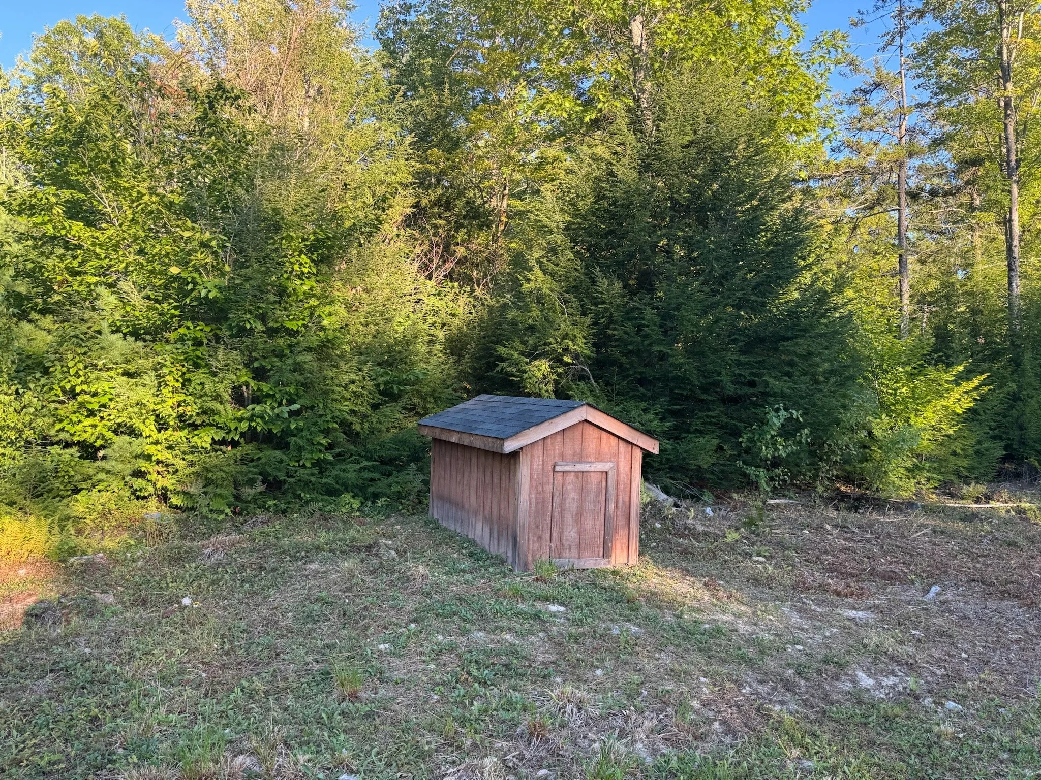 Drilled Well &amp; Well House