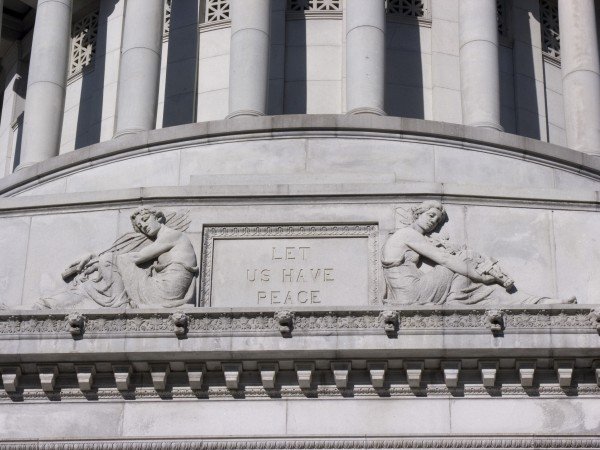 Grant Tomb with inscription 'Let Us Have Peace'