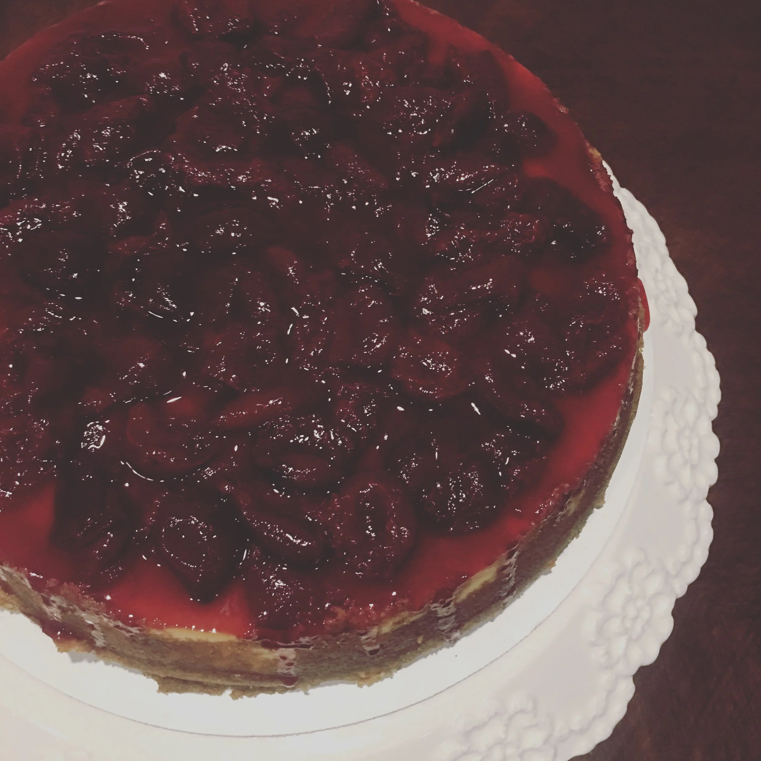 FRESH CHERRY CHEESECAKE