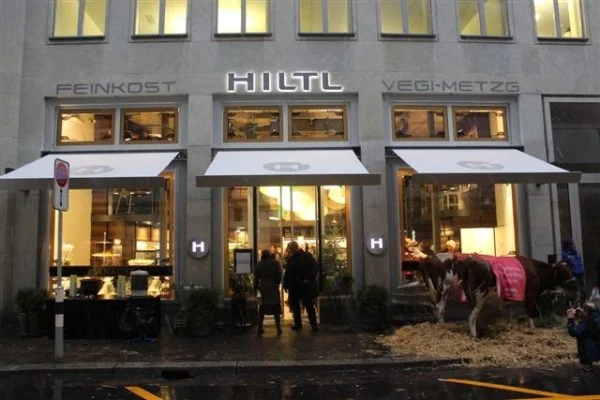 HILFT.jpg