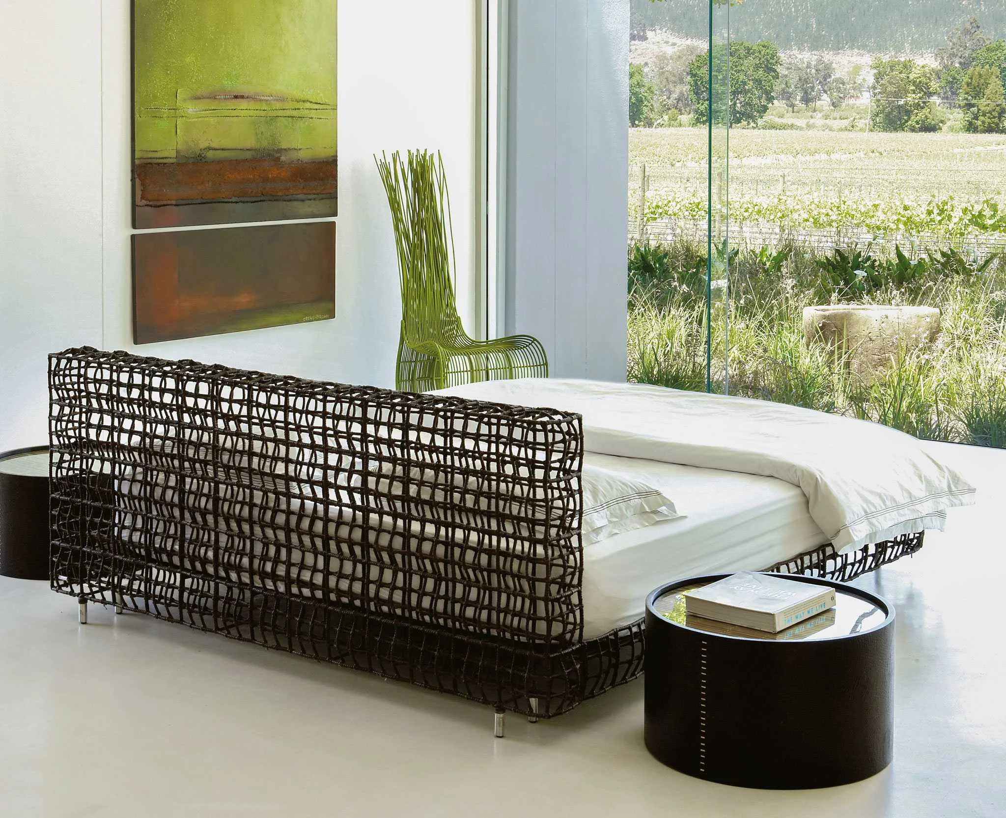 Yin--Yang-Setting-01-web.jpg