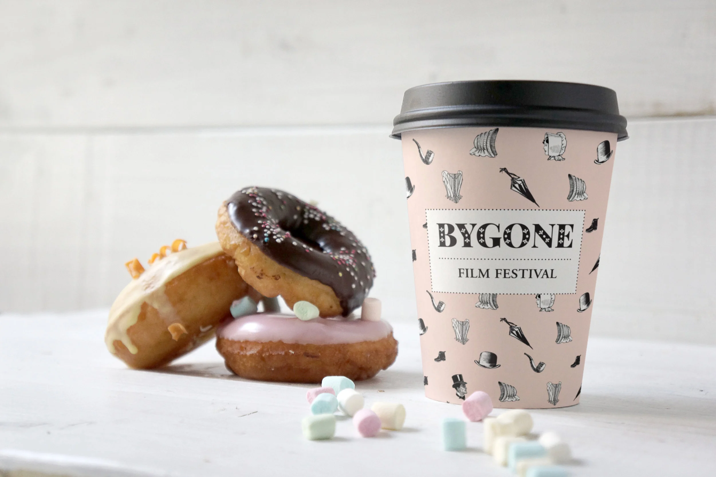 doughnut mockup_01@1,5x.jpg