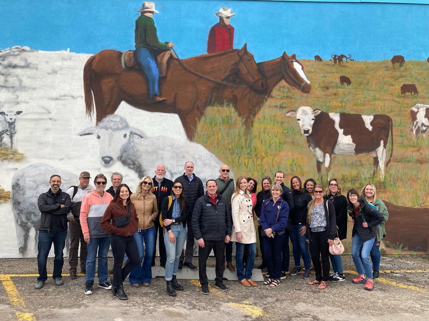 Thank you @carboncorridor and @the.prehistoric.museum for being gracious hosts of our board! 

#tourismworks #utahtourism  #lifeelevated #carboncorridor #priceutah