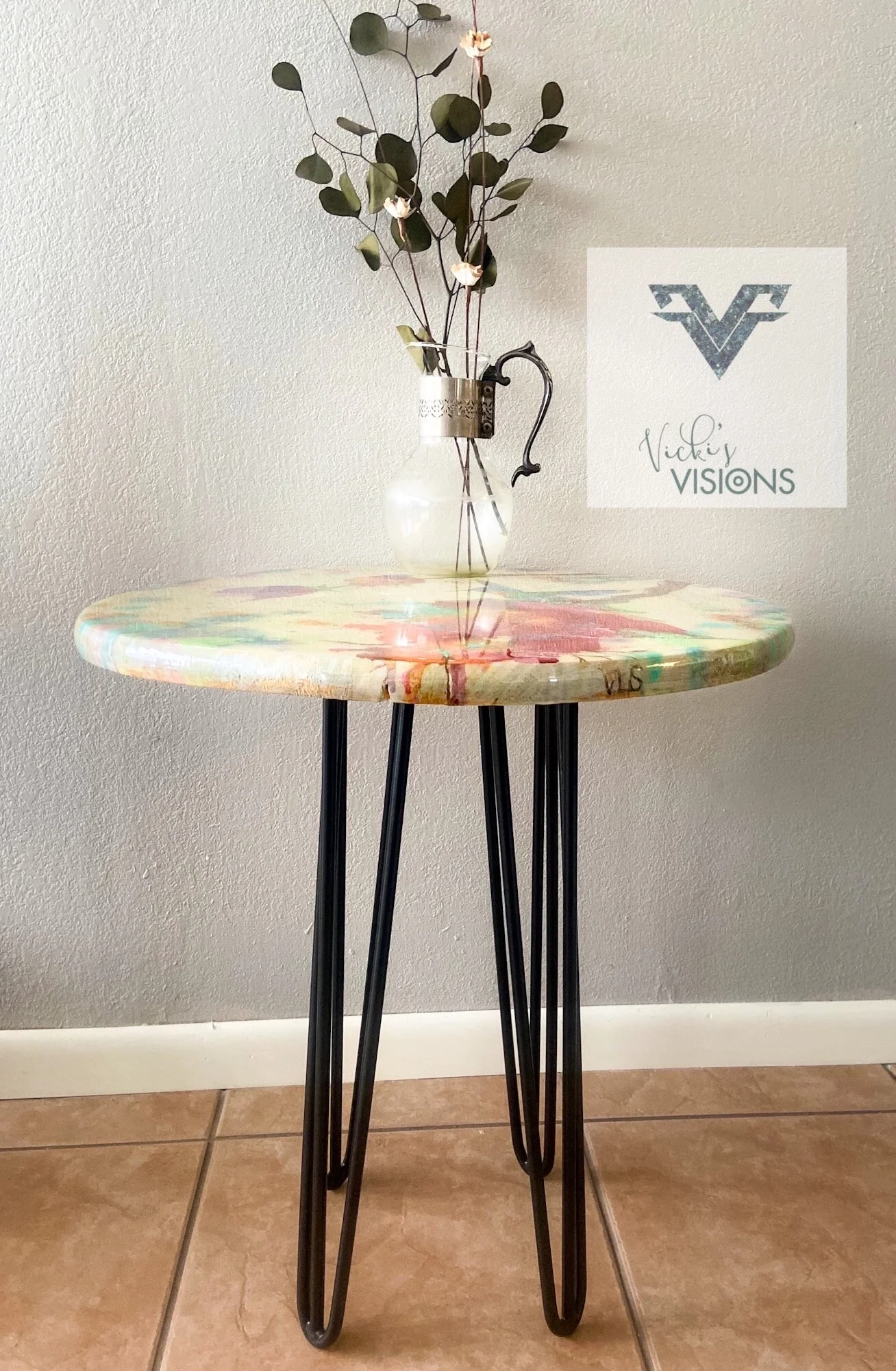 Hummingbird in Tree Table 3.JPG