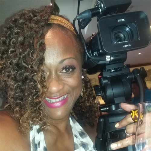 Phyllis Bowie, Member Creative, forward thinking, intelligent, high energy, enthusiastic, and production friendly on-air host professional, and a proud Air Force veteran, Phyllis is the founder of LWP Foundation – with a mission to eradicate hunger and eradicate homelessness through philanthropic means, for all including her fellow veterans. Phyllis’ brand is based on giving others authentic ways to create a dream lifestyle of well-being while saving time and money. Audiences take an instant relatability and likeability to Phyllis. In demand for speaking, she has the expert ability to demonstrate and communicate how we all can have the lifestyle we aspire to – through easy and effortless tips and trade secrets. Phyllis has a fun and easy way about herself that comes through on camera and in person as a speaker. She has extensive knowledge of Home Design, Food, Entertaining, Travel and Fashion. Professionalism in media is a result of over 15 years of experience gained from on-air hosting, print media and social media. Phyllis is dedicated to educating our veterans on services and benefits through all forms of media.