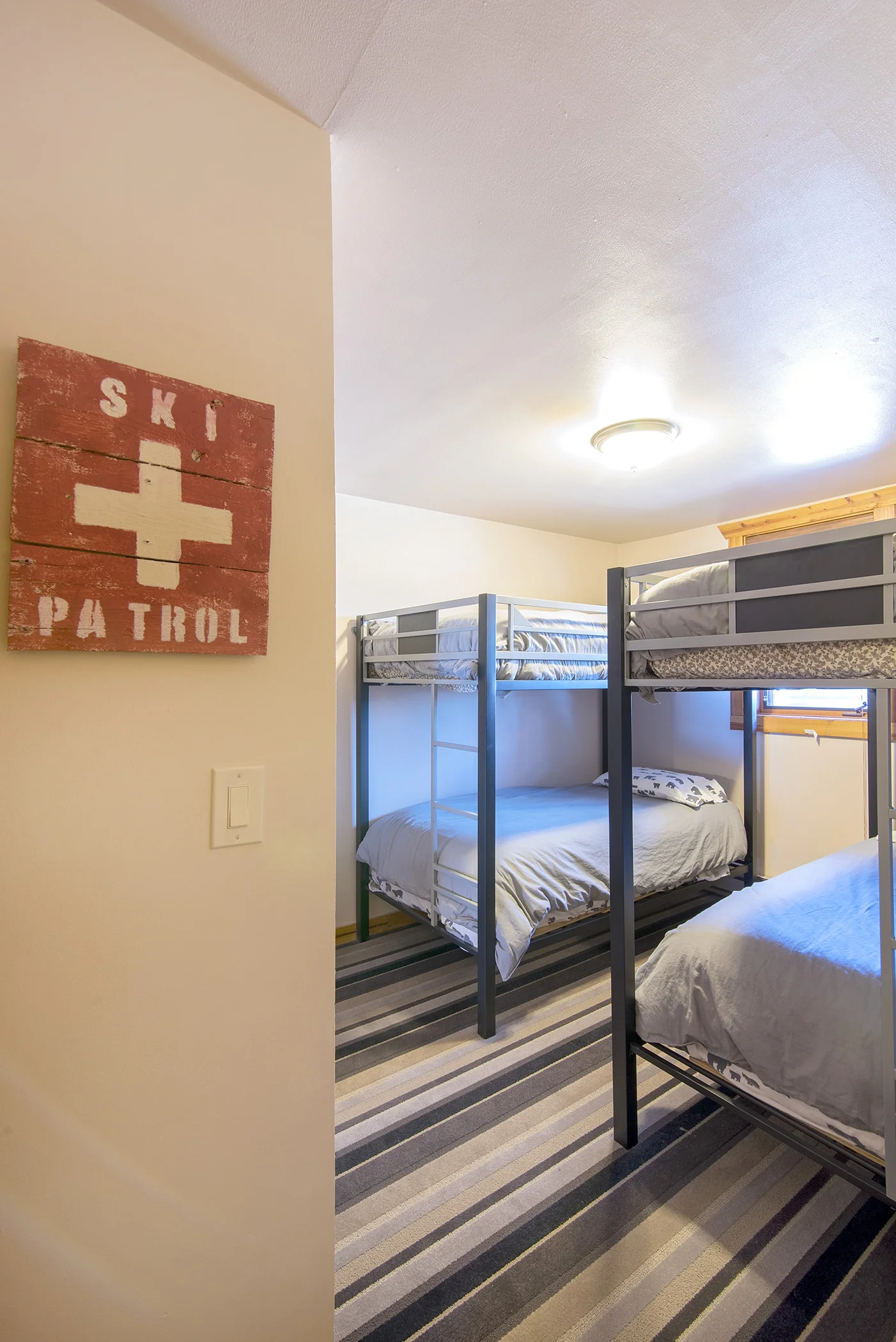 Bedroom 3: Bunk Room, sleeps 4