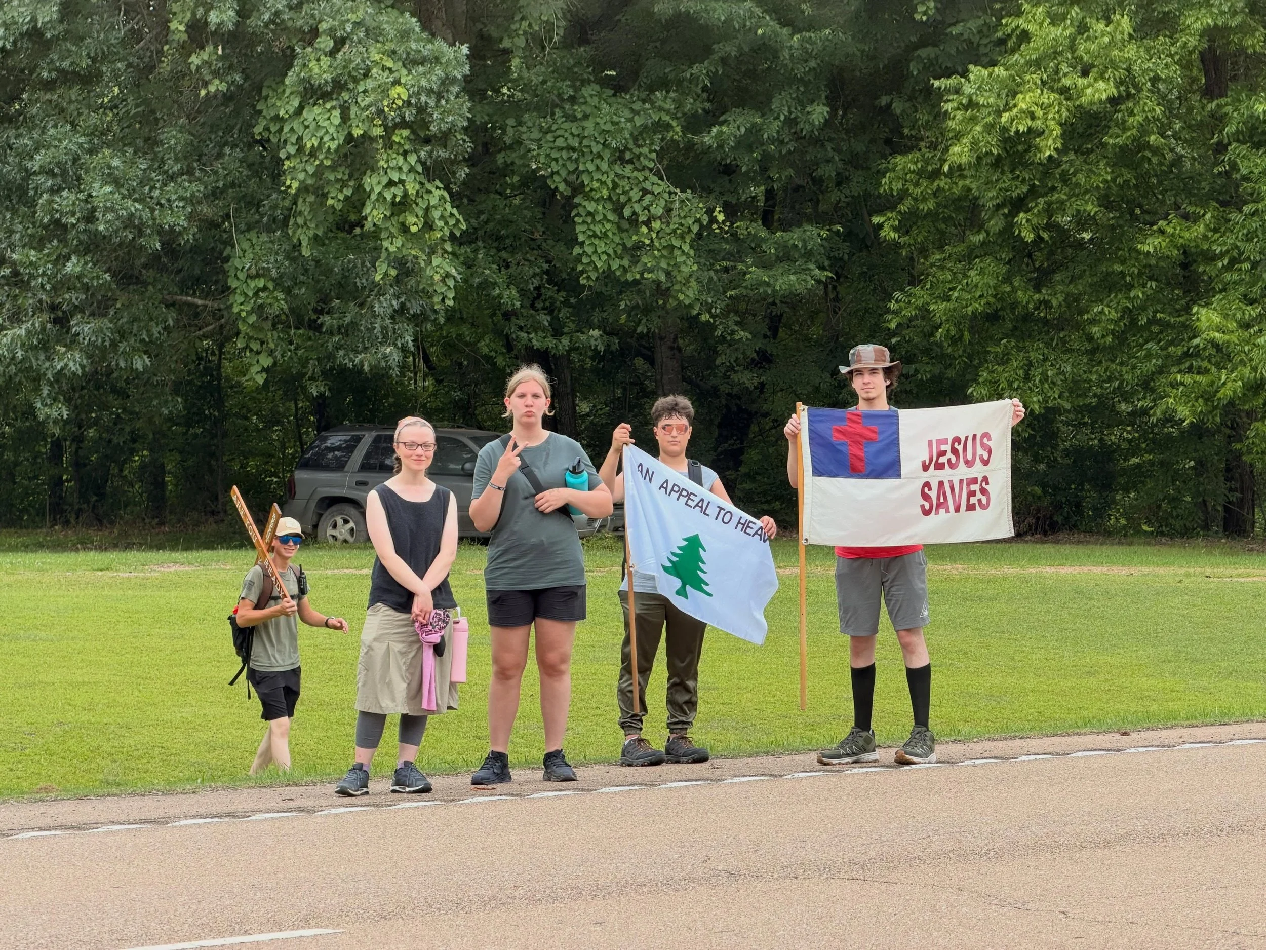 Team Yeshua Continental Divide, 2026
#teamyeshua #thelongwalkusa_bigriver