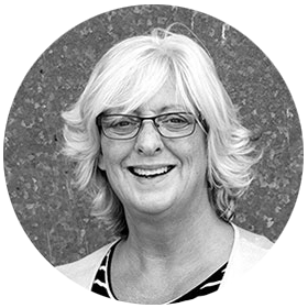 aboutus-team-julie.jpg