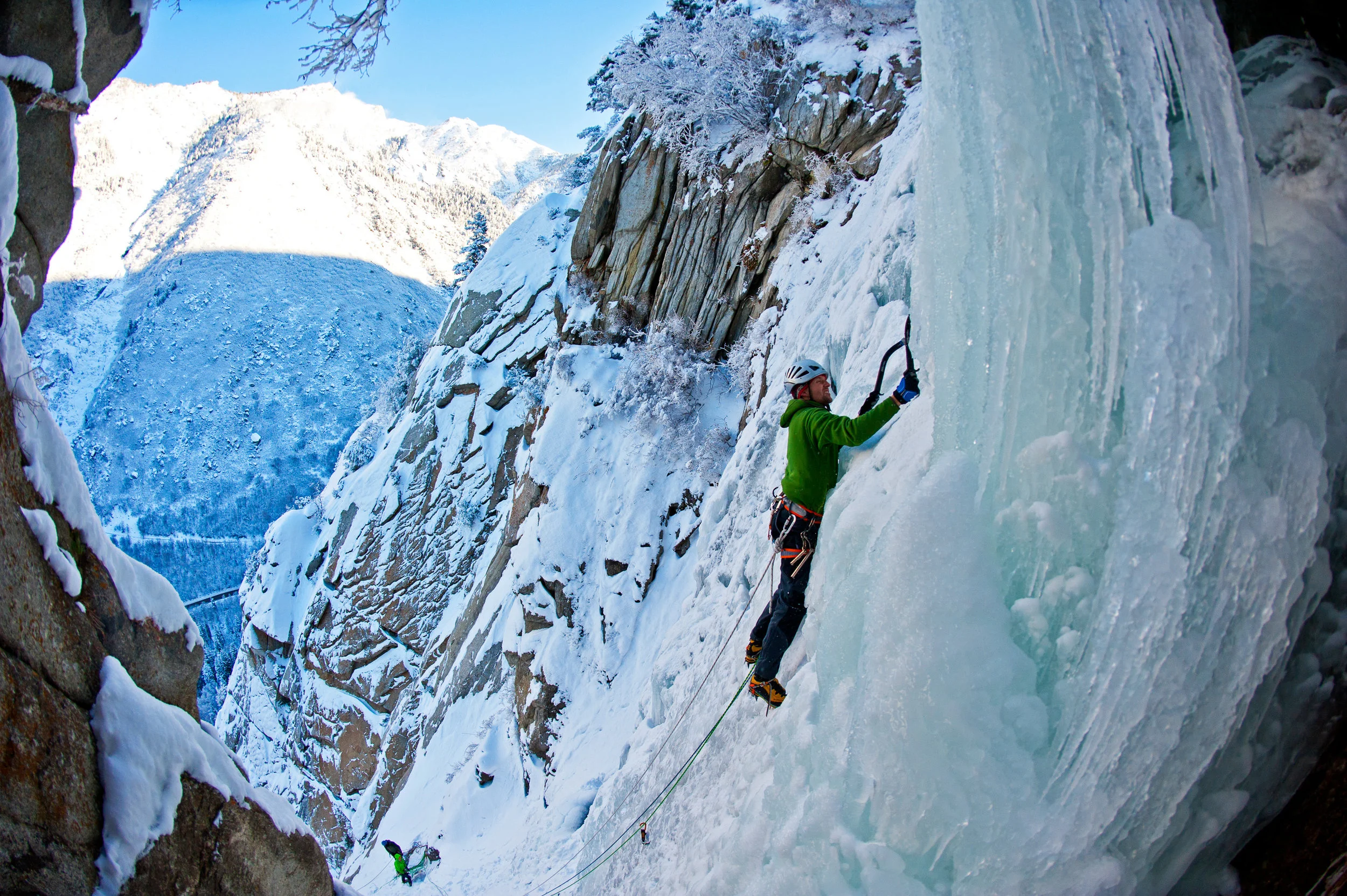 ATTN: CLIMBERS ACCESSING THE GREAT WHITE ICICLE
