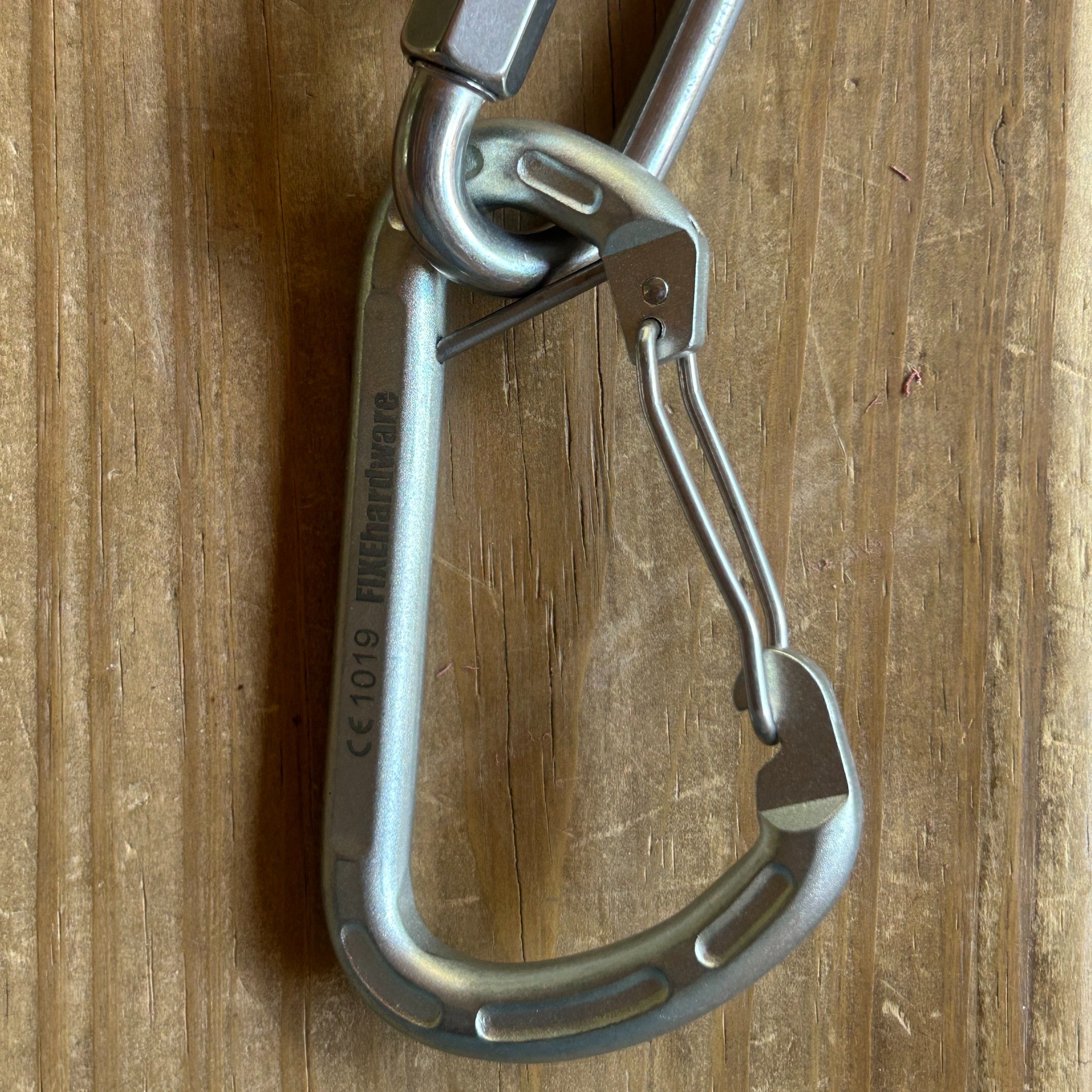 captive carabiner lower off