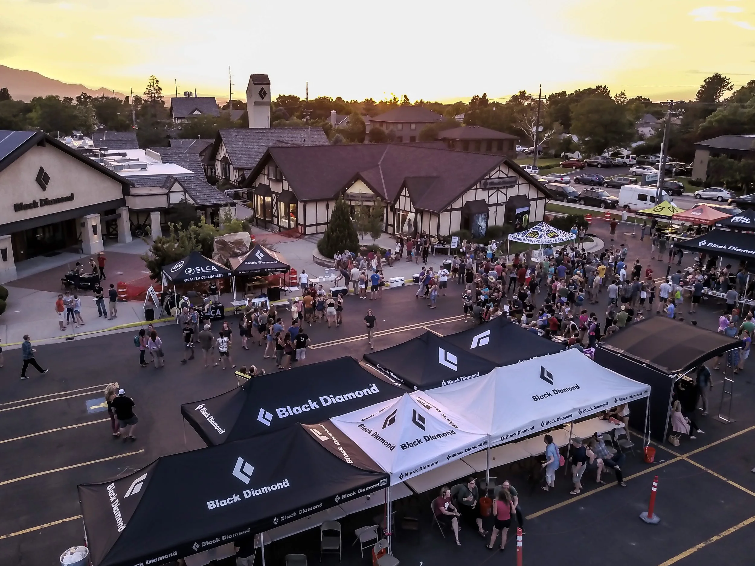 Events: SLCA Fundraiser Party