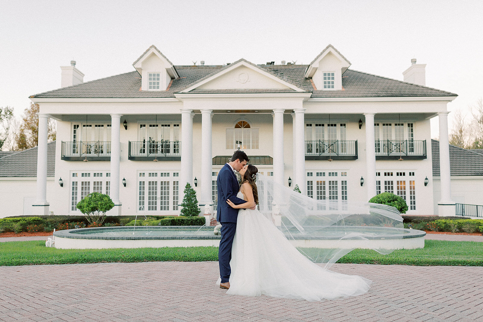 Josh_+_Amanda_Glidden_Luxmore_Grande_Estate_Wedding_Photographer_Casie_Marie_Potography_SN-71.jpg