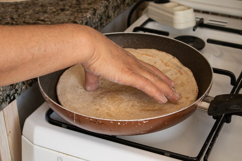 W2E_20202805_TKY_Bread Making_102-min.jpg