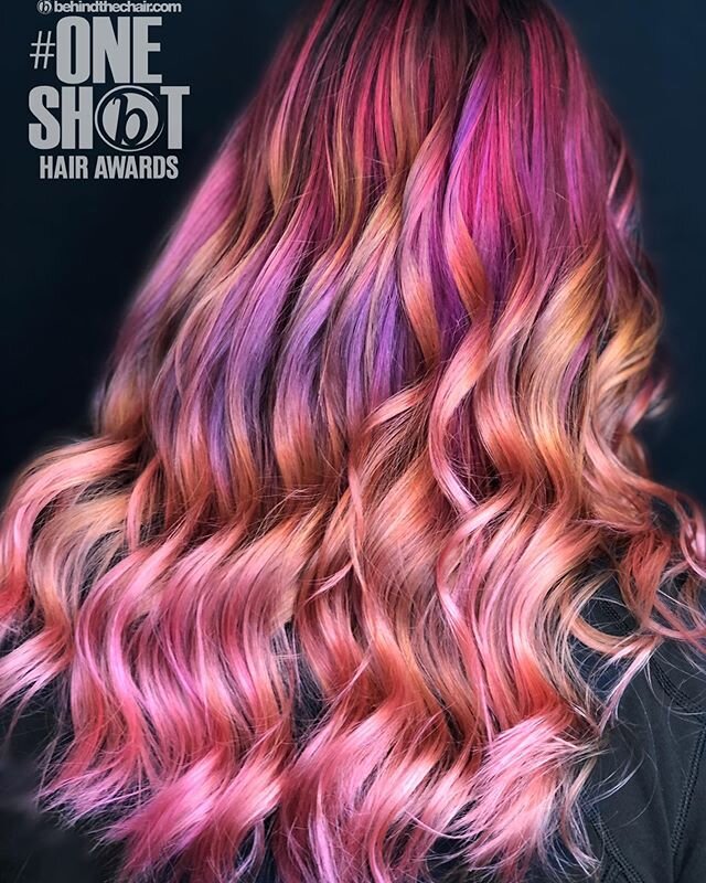 Paradise 🍹 
Reposted for @behindthechair_com #oneshothairawards 
#btconeshot2020_creativecolor #btconeshot2020_balayage