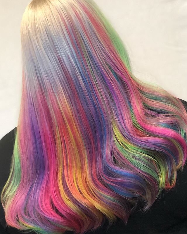 💙❤️💚 𝕮𝖍𝖗𝖔𝖒𝖆𝖙𝖎𝖈𝖆💗💛🖤 This color was heavily inspired by @ladygaga and the #chromatica Clans. We replaced the black for a purple per my clients request. Each shade was a combo of a @manicpanicnyc and a @manicpanicpro shade. Here&rsquo;s t