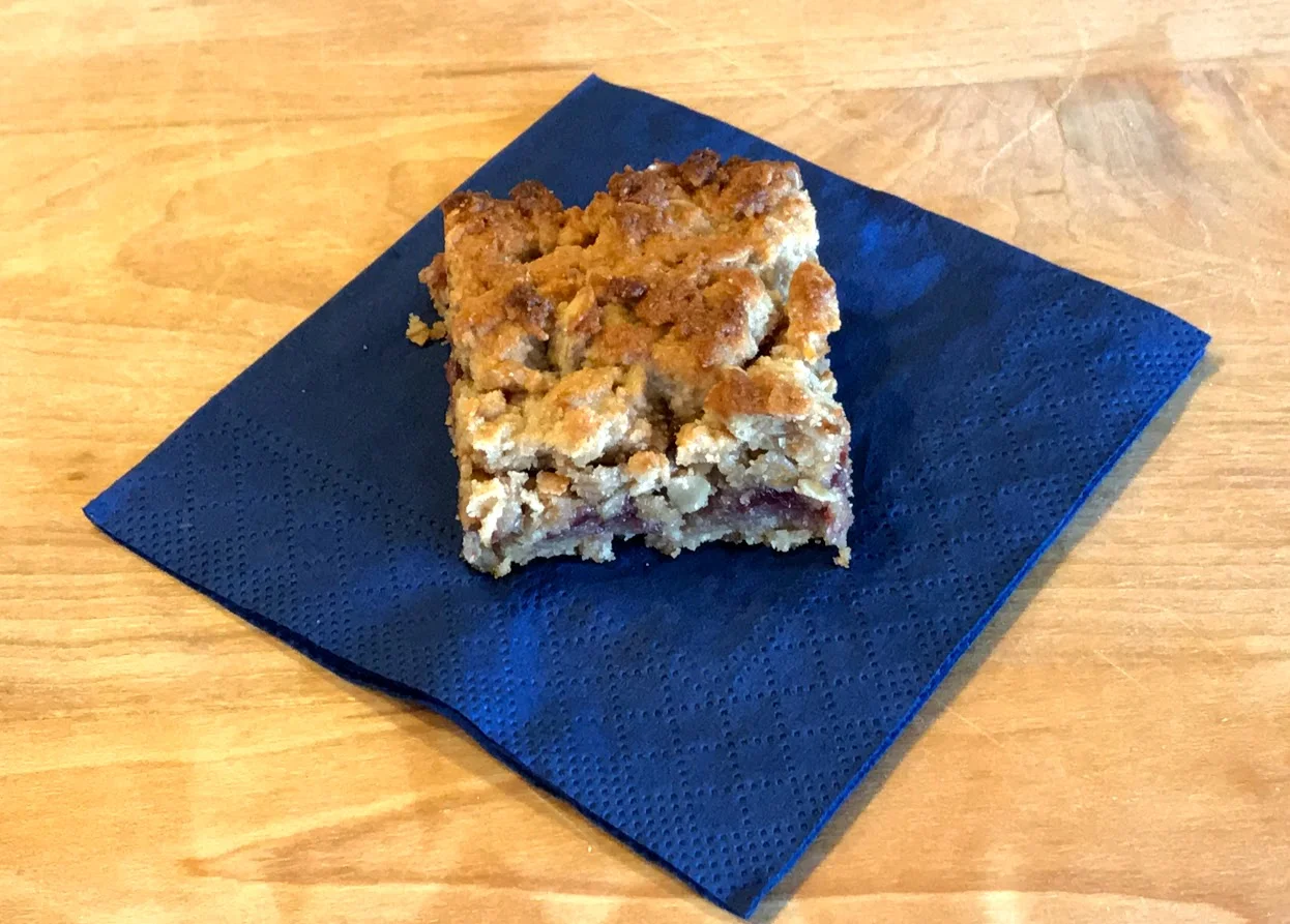 Raspberry Almond Oatmeal Bars