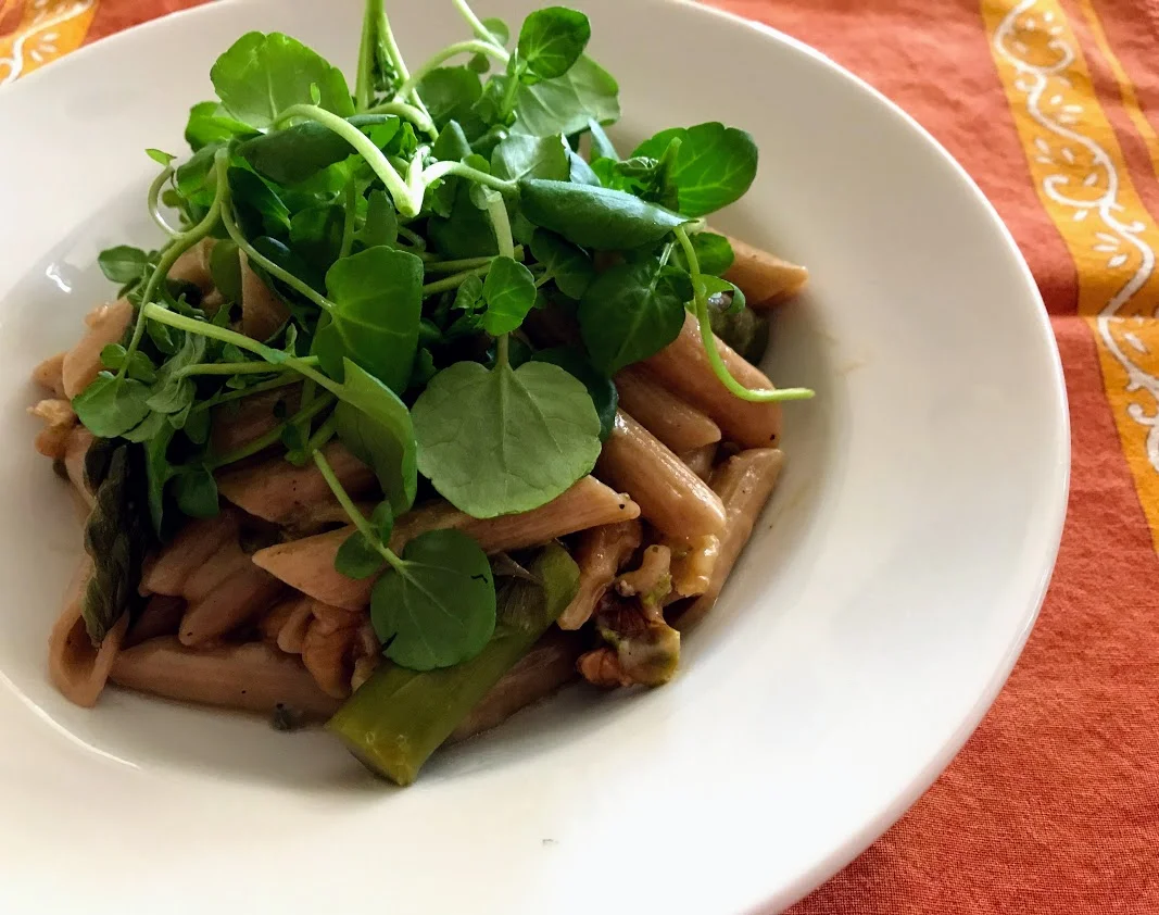 Asparagus &amp; Walnuts in a Gorgonzola Brown Butter Pasta Skillet