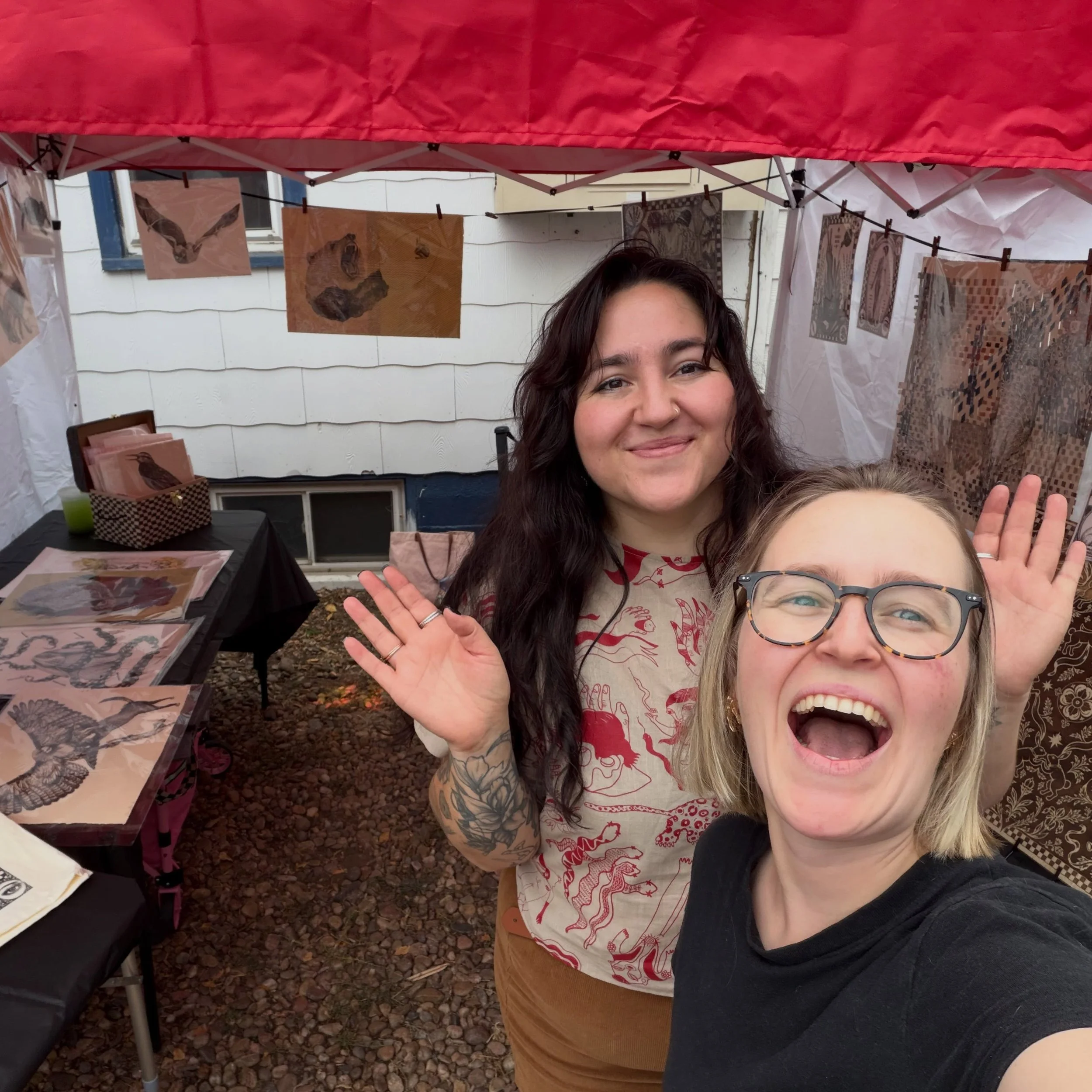 What an amazing weekend between doing a plate demonstration for lithography at CU Boulder and running a booth and having a fun community demo for @nocoprintmakerscollective !! Endless thanks to my favorite booth bitch queen @juliaepalmer for showing 