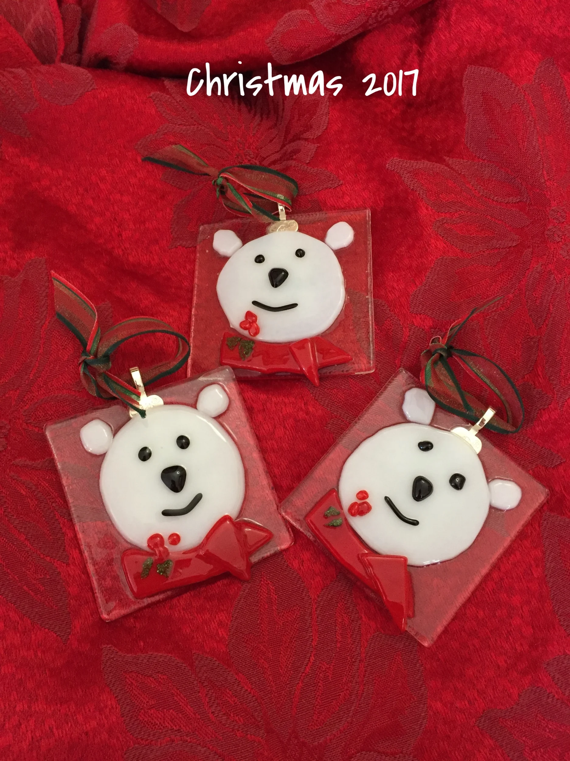 2017 Polar Bear Ornament 1.jpg