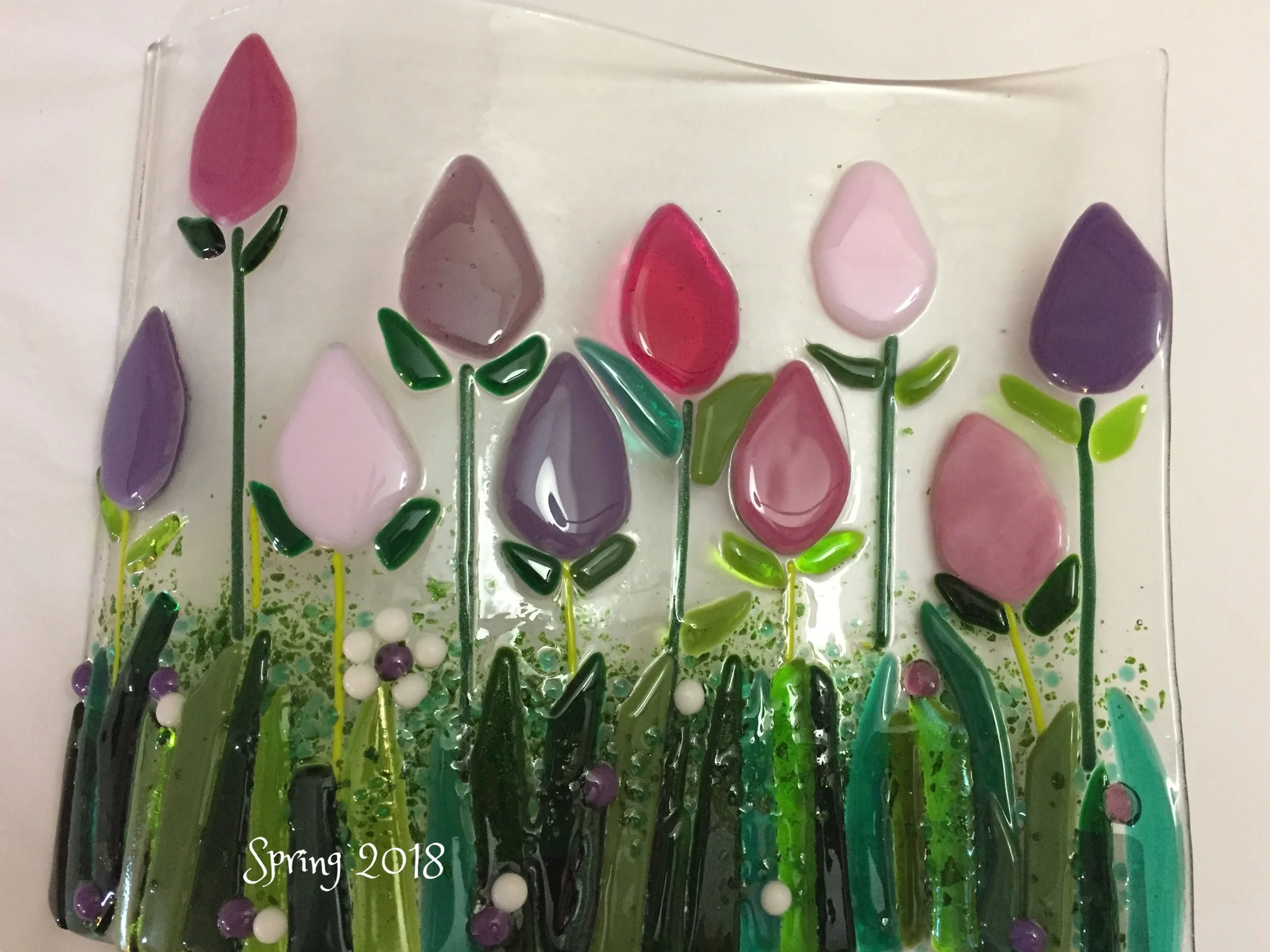 Tulip Curvy Decor.jpg