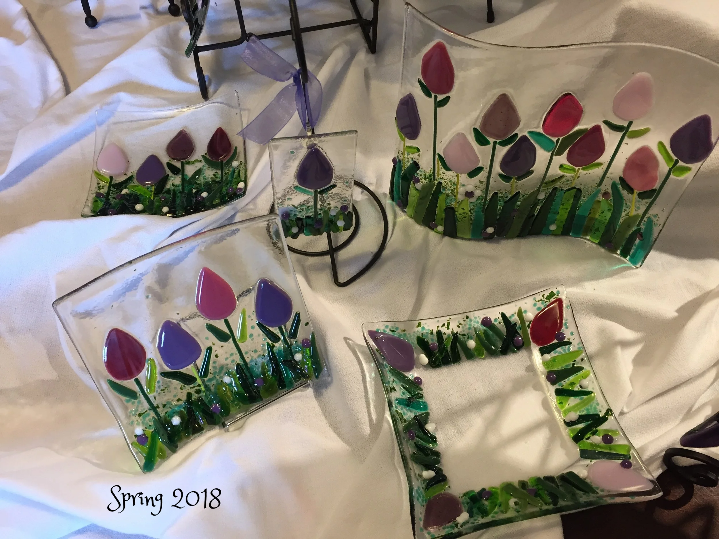 Tulip Tableware.jpg
