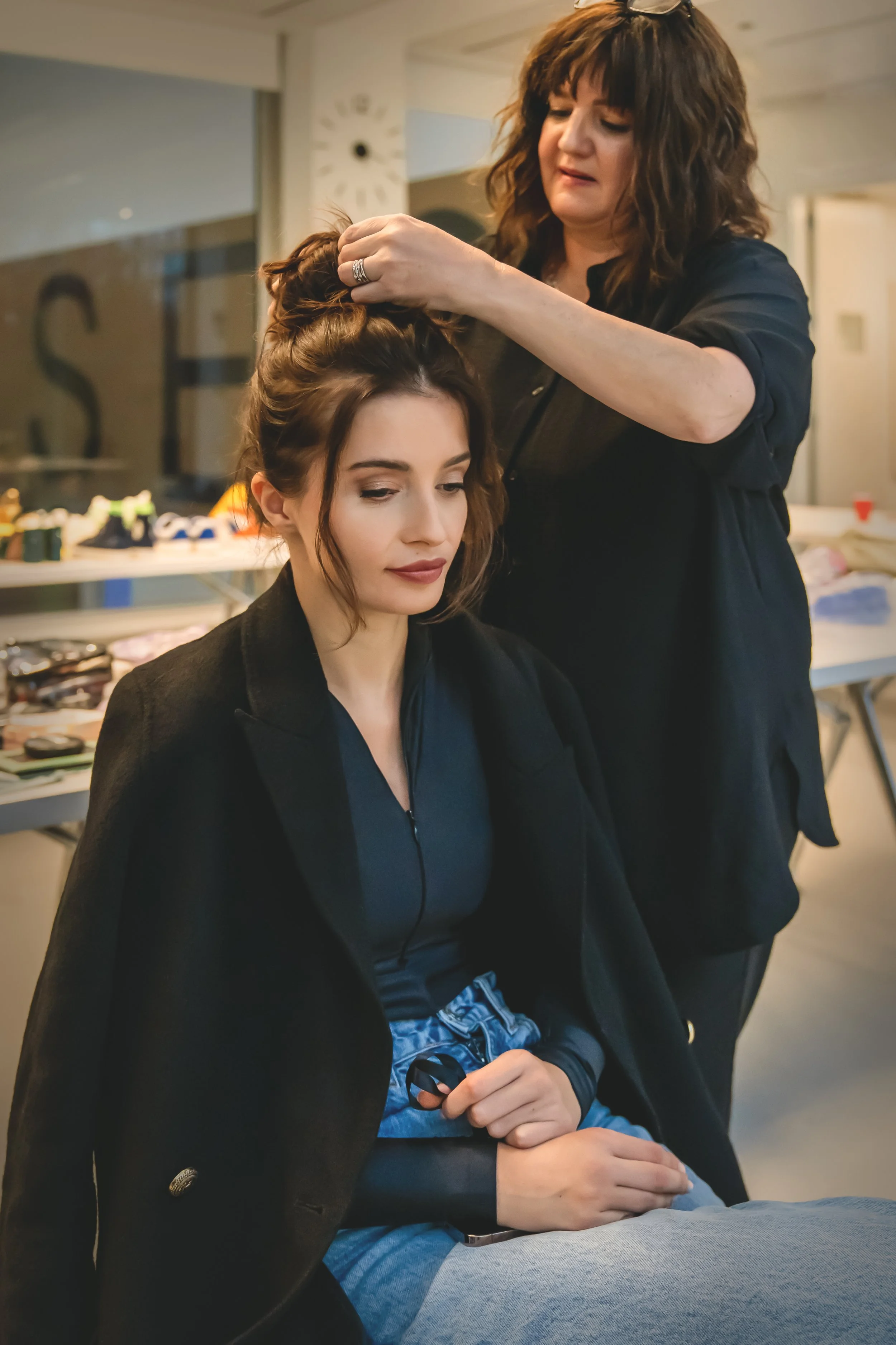 10-MODEL MAKE UP copy.jpg