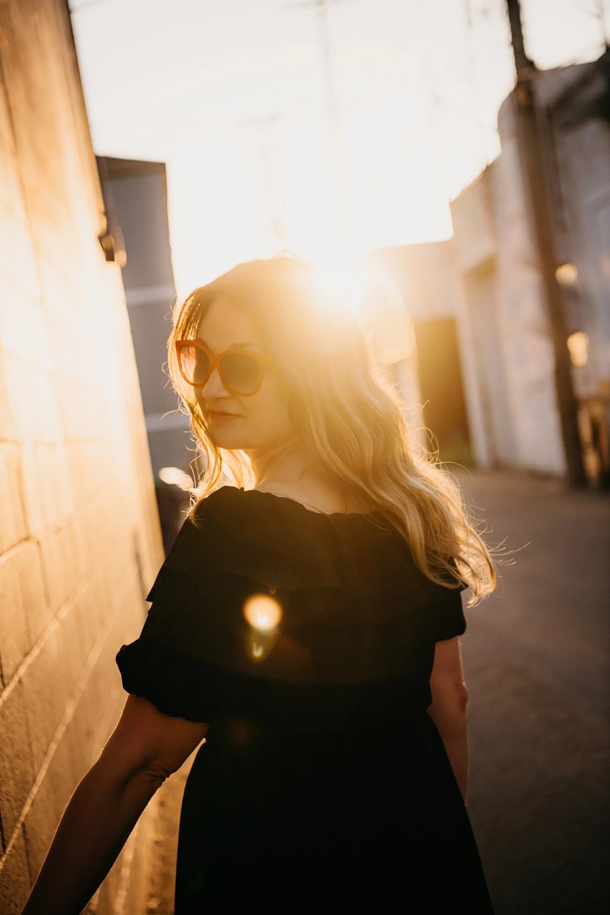 Amanda Grace Live at Sir Benedict's Tavern on the Lake