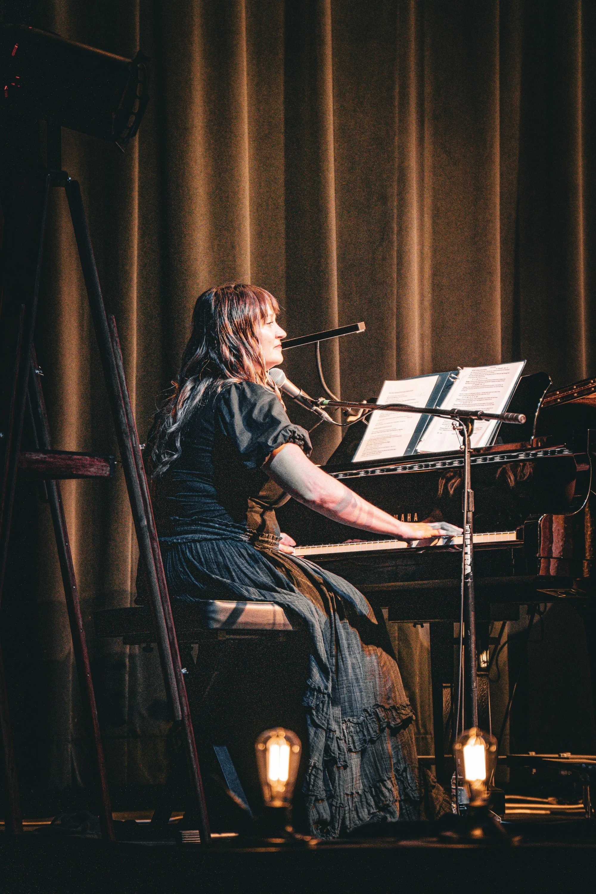 Amanda Grace Live at Maggie's Piano Lounge