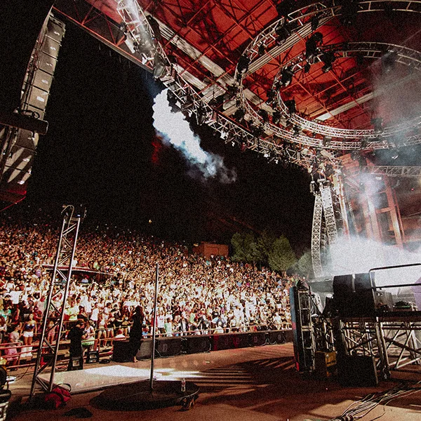 AboutUs_600x600_concert.jpg