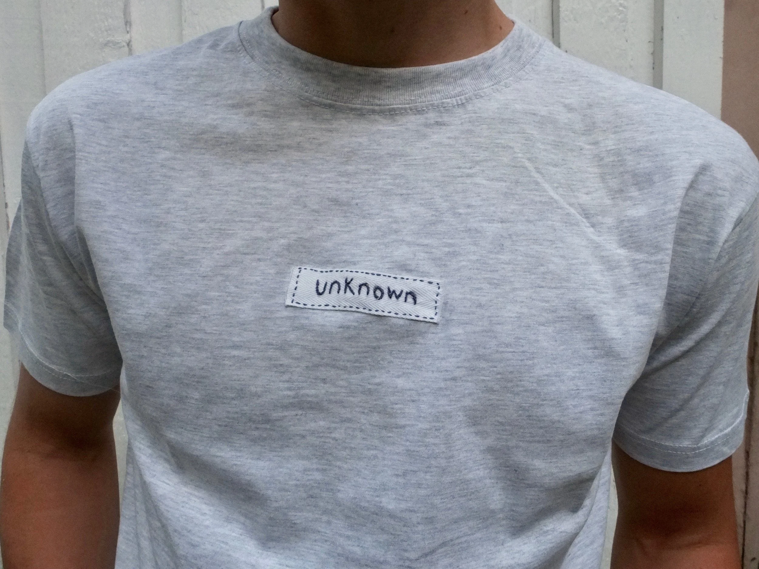 12 Unknown grey, detalj.jpg