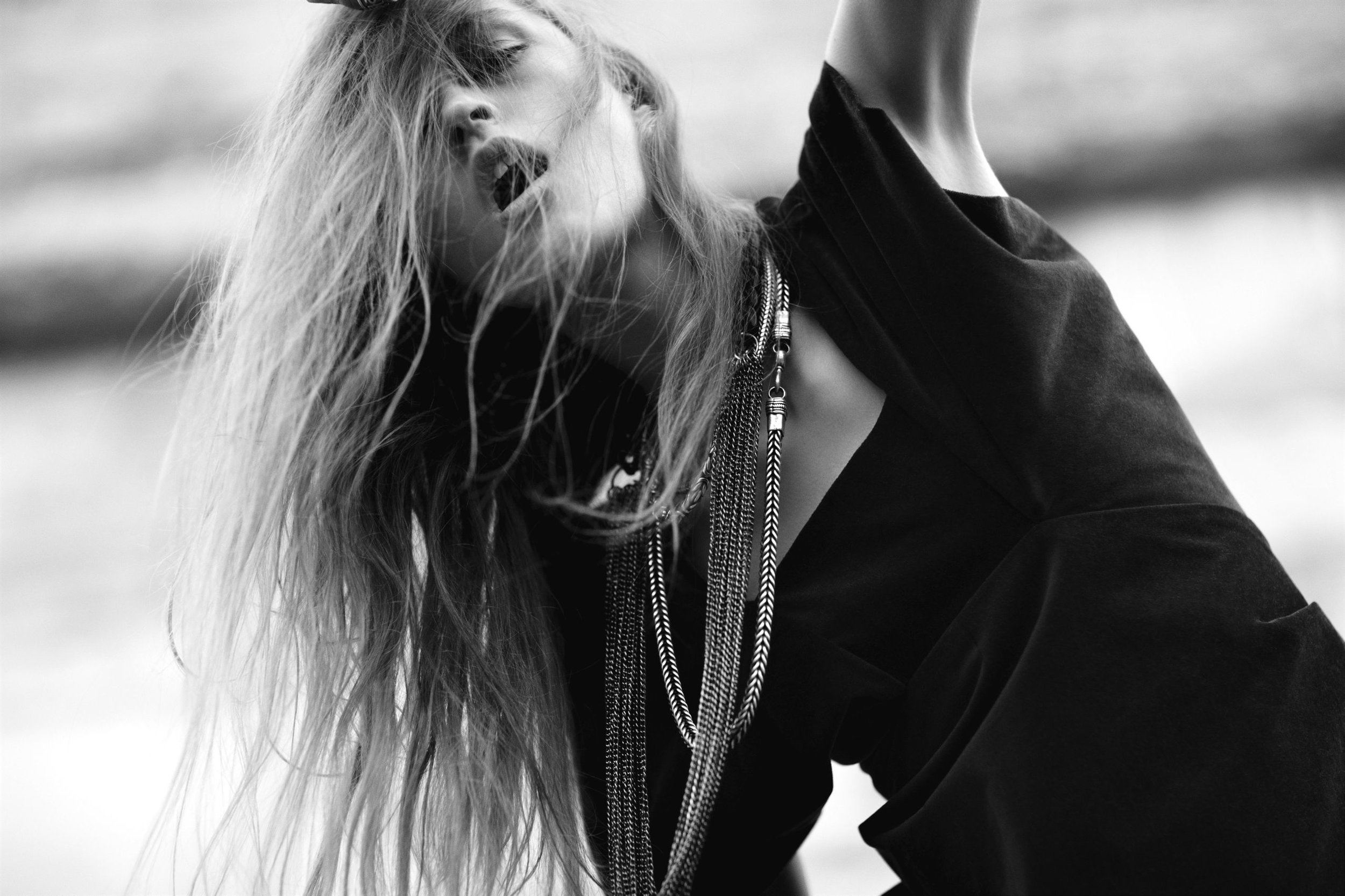 GESTUZ-P-000398 1.jpg