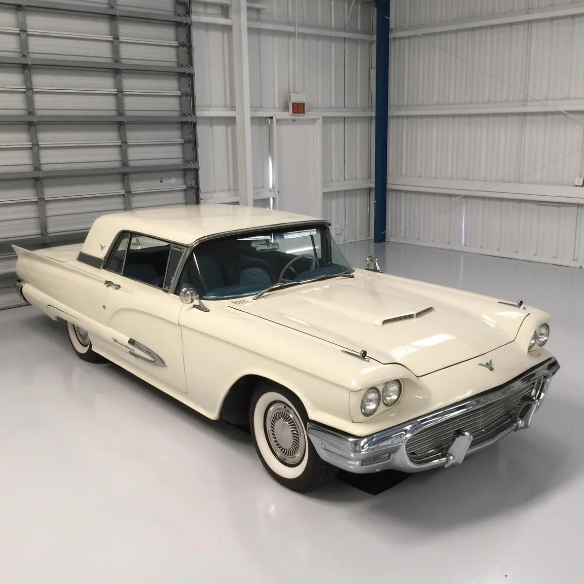 59 Thunderbird.JPG