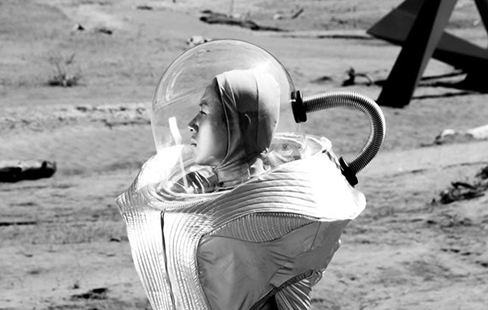 lost-in-interstellar-space002-crop-u1214933.png
