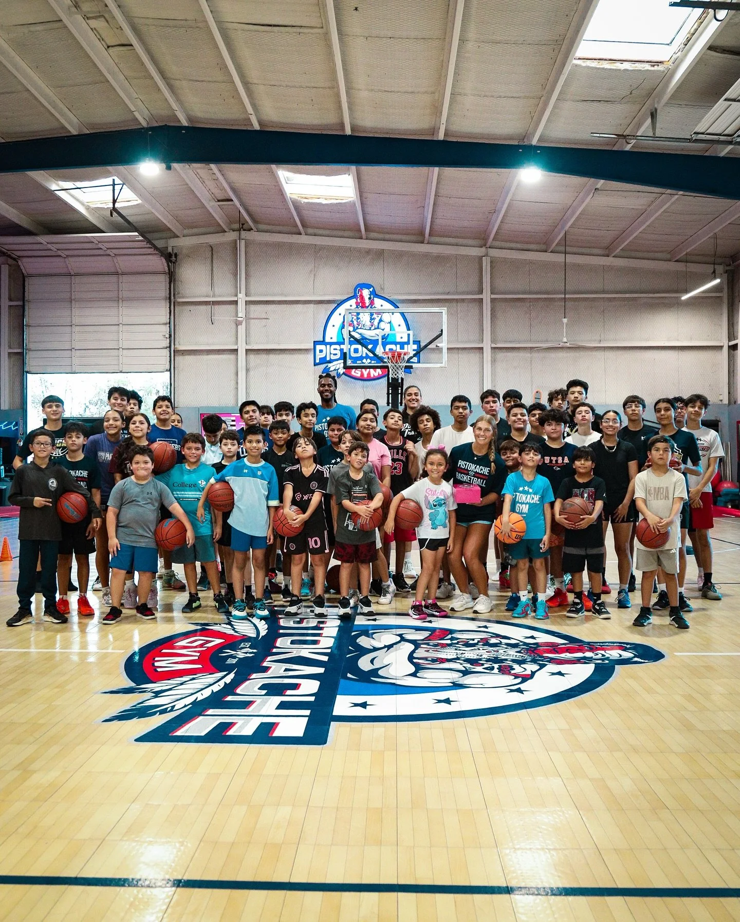 Yesterday was Coach @madisonhuhn last day at Pistokache Gym.

This isn&rsquo;t a final goodbye, it&rsquo;s just a see you later.

Maddy&rsquo;s heading off to prep for her college season with the UTRGV Women&rsquo;s Basketball team, and while we&rsqu