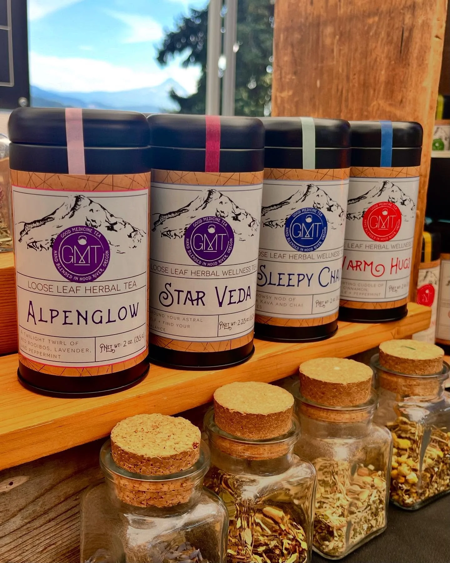 Feeling the almost-September vibes ☀️🏔️ (school started yesterday 🤯)⁣
⁣
Catch us at the @hoodriverfarmersmarket this Saturday for our last August market! 
⁣
#shoplocal #gorgegrown #tealove #teatime #tealovers #september #mounthood #hoodriver #white