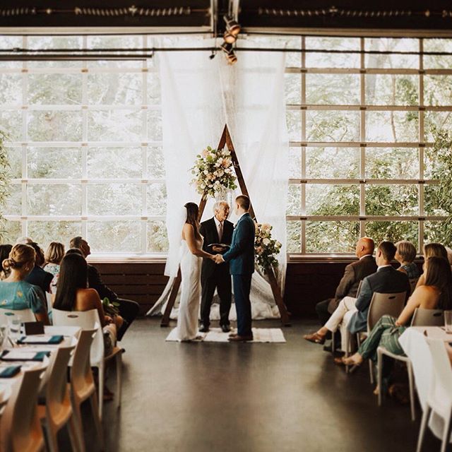 Sharing Claire + Forrest&rsquo;s elopement today on my blog! They were married in front of 30 of their closest friends + family in the back room of a downtown restaurant. Every detail was so thoughtful + simple - such a dream ❤️