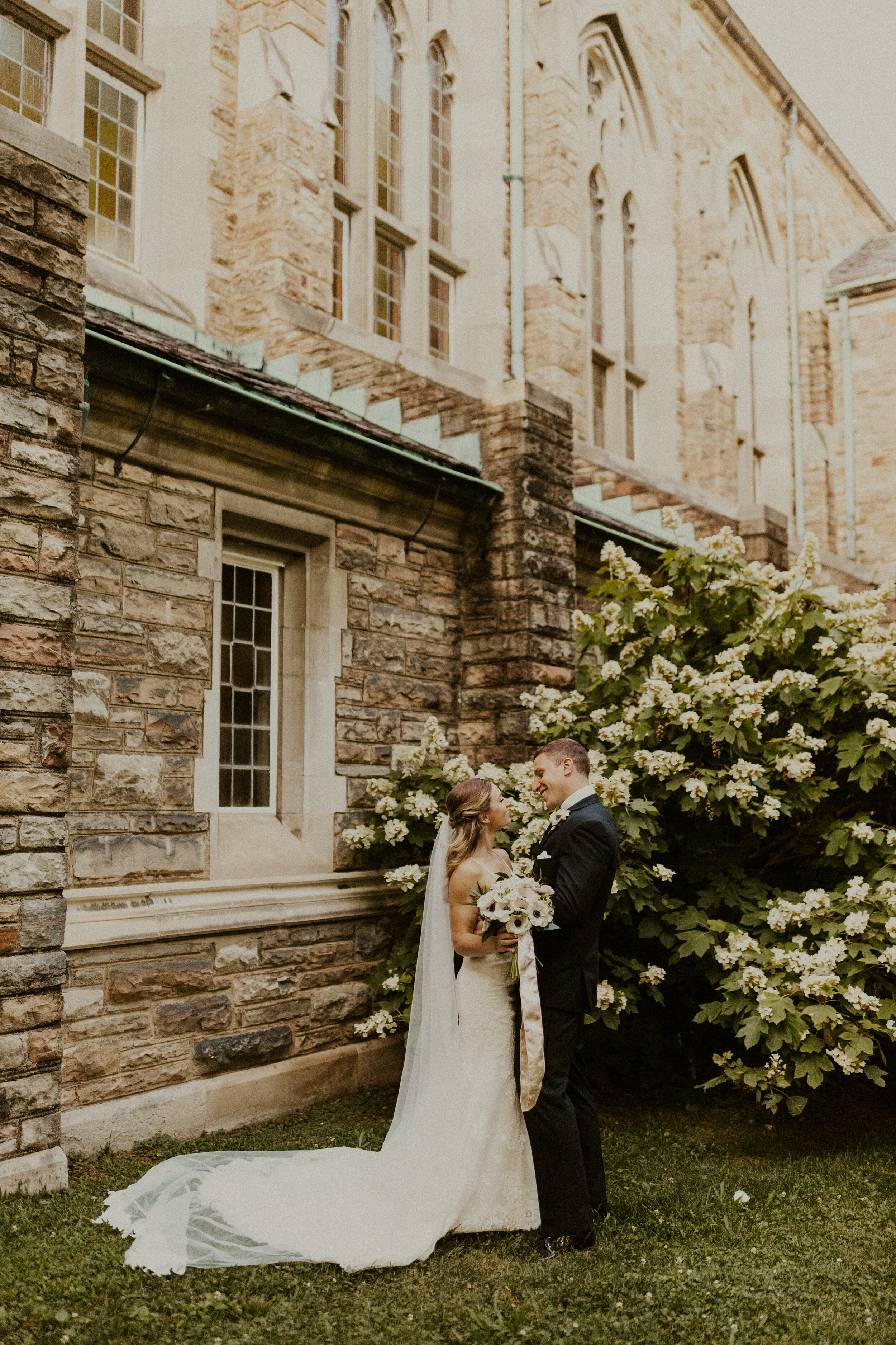 Steven and Laura WEDDING-250.jpg