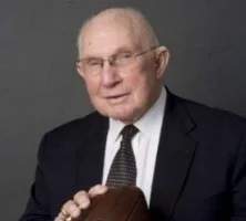 YA Tittle holding a football