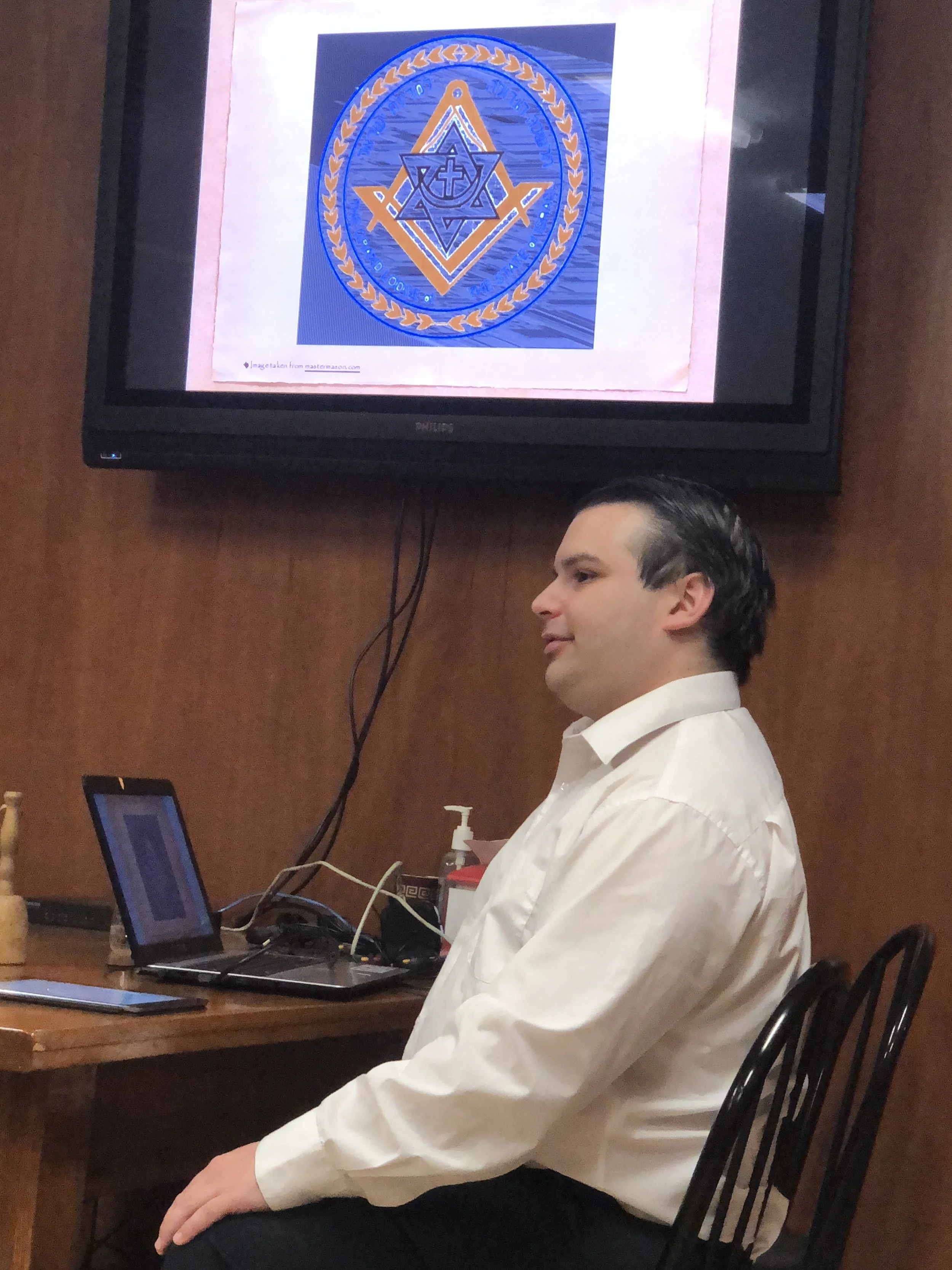 Bro. Nelson discusses the seal of the Grand Lodge of the State of Israel