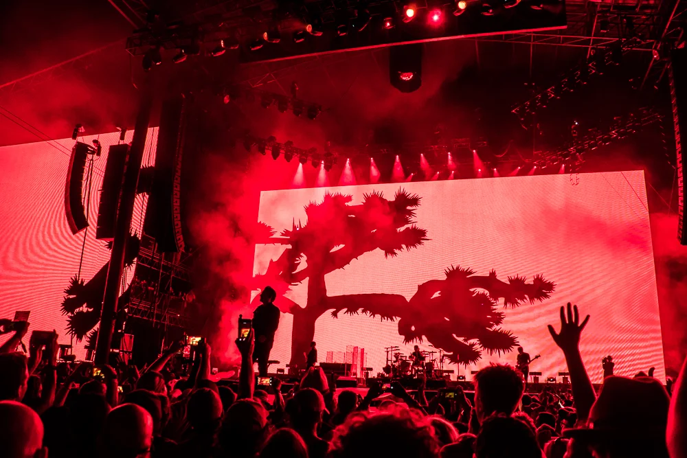 U2