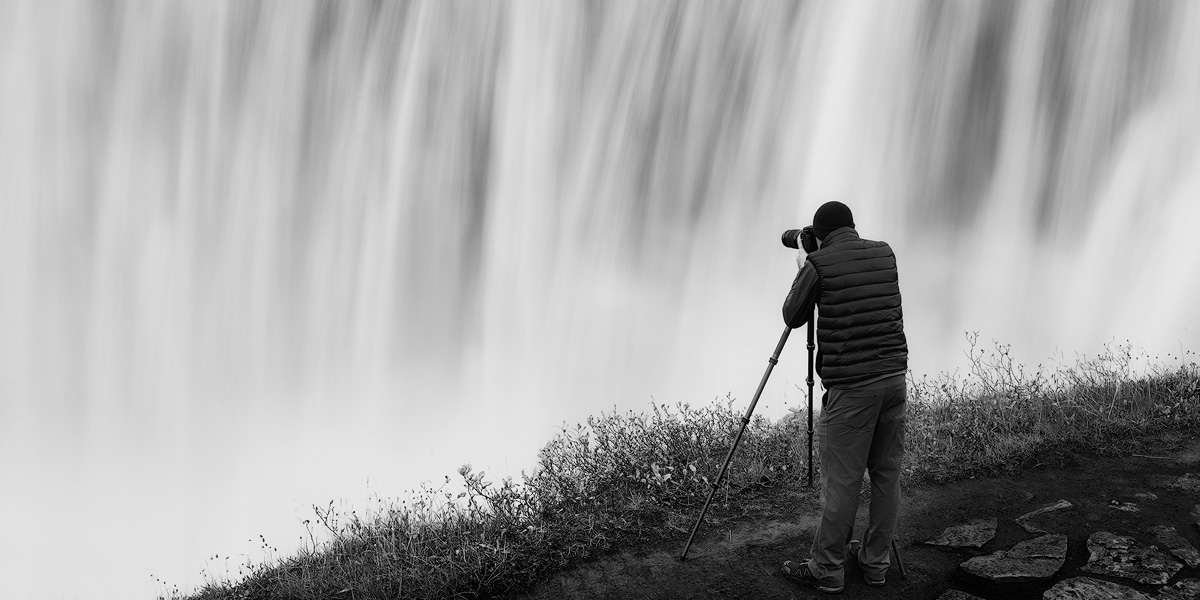 SCOTT SHOOTS WATERFALLS-2-to-1.1200PX.jpg