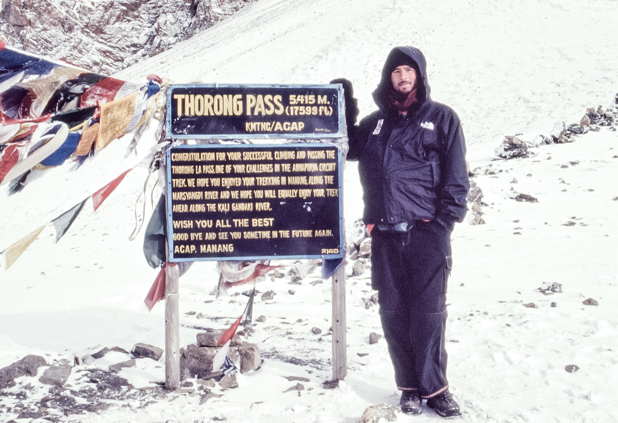 SCOTT ON THORING PASS NEPAL.2000PX.jpg