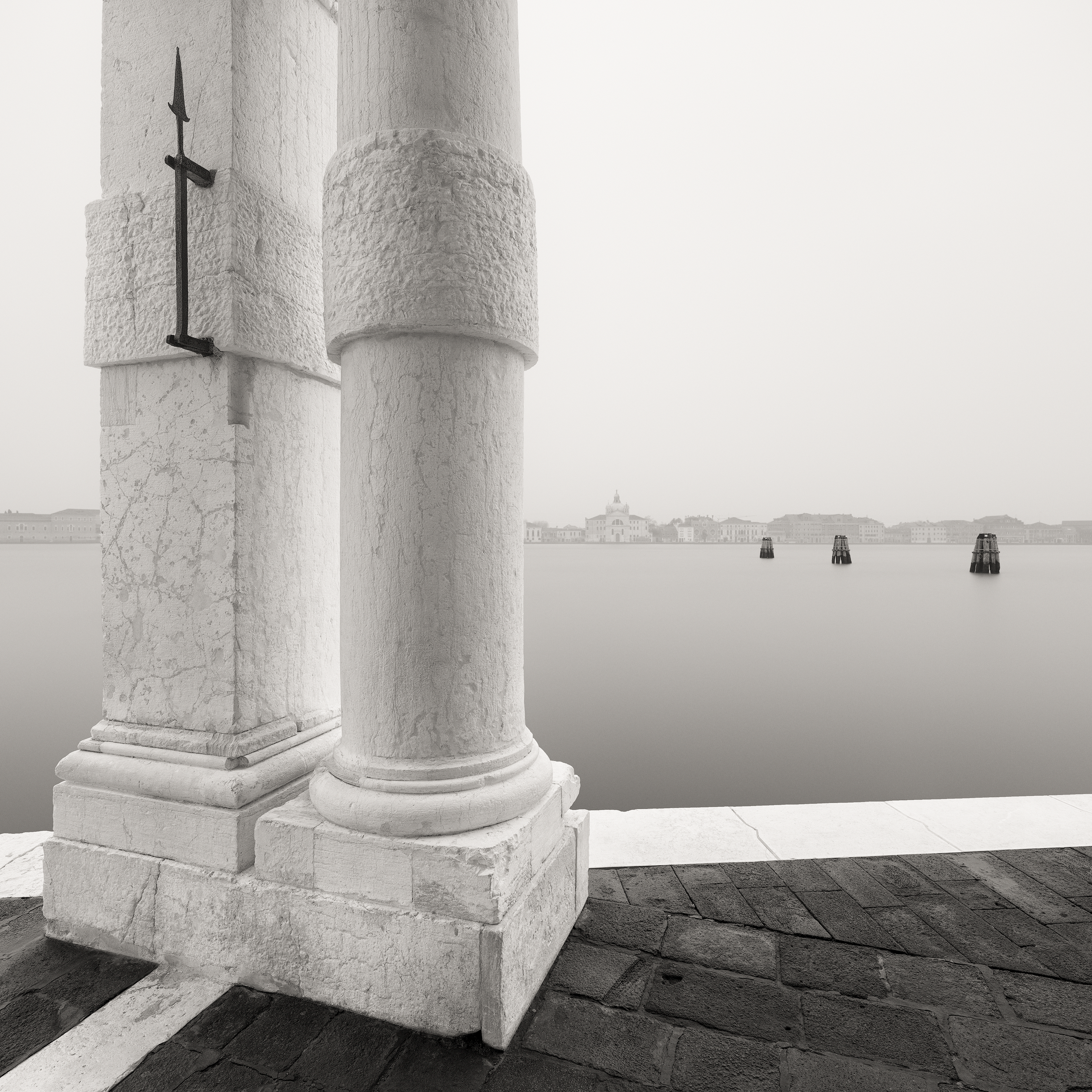 PILLARS-OF-TIME.2500PX-GR.png