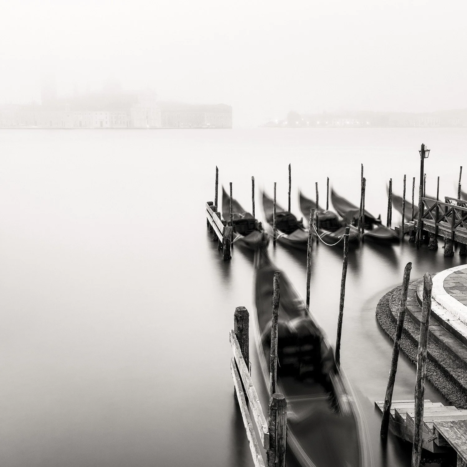 CORNER PARKING.1500PX-GR.jpg