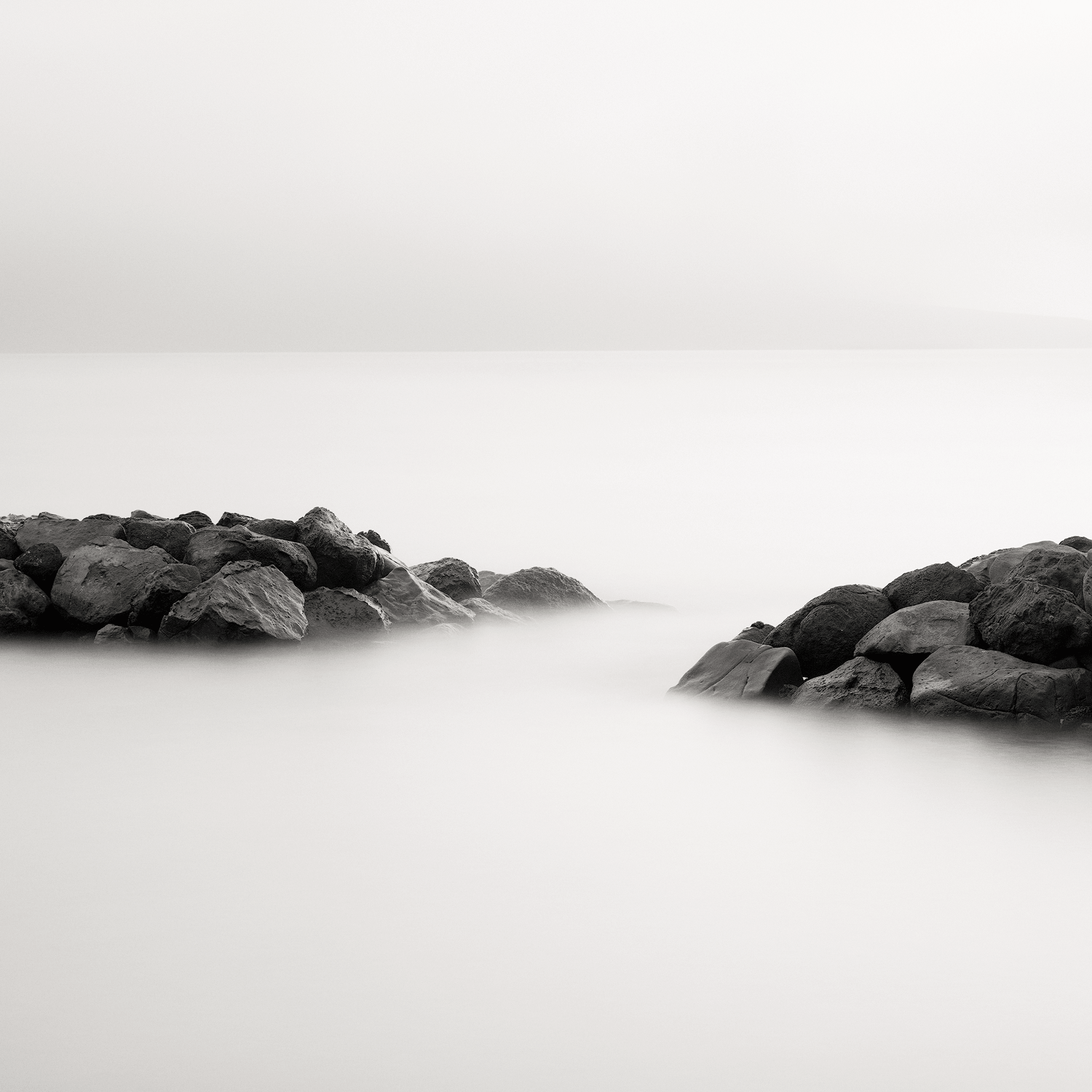 space-solitude-smooth-waters-split-breakwall.png