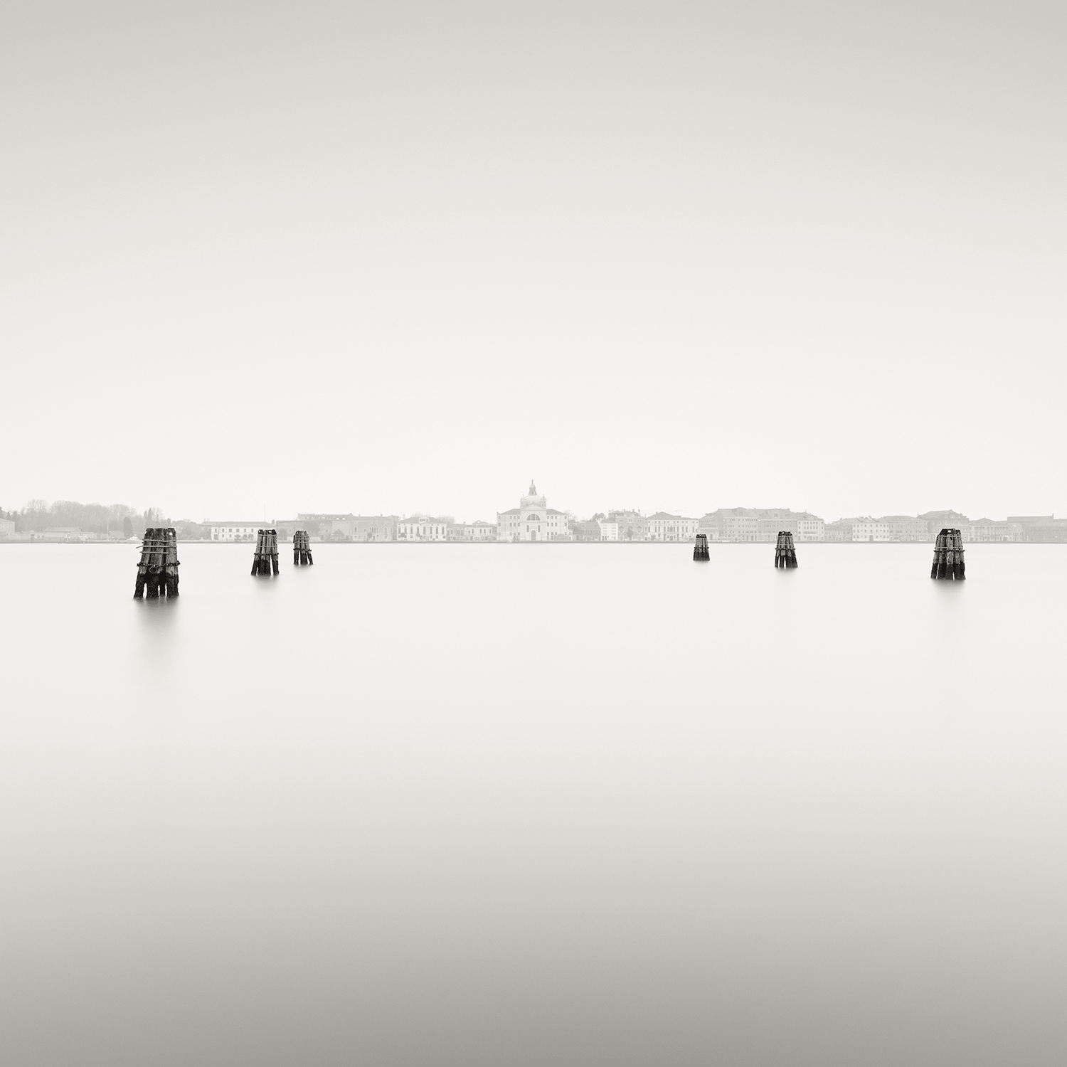 floating-city-smooth-waters-boat-markers.png