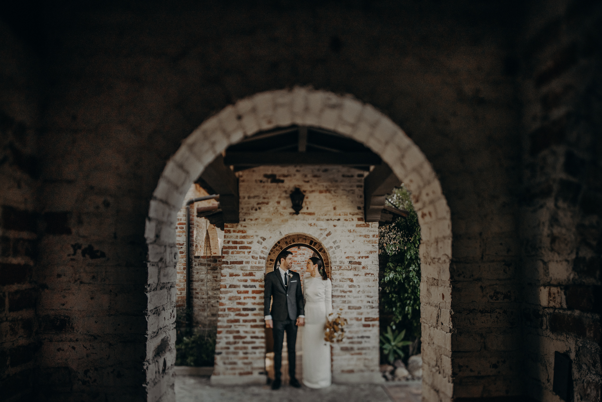 Hummingbird+Nest+Ranch+Wedding+-+Wedding+Photographer+in+Los+Angeles+-+IsaiahAndTaylor.com-027.jpg
