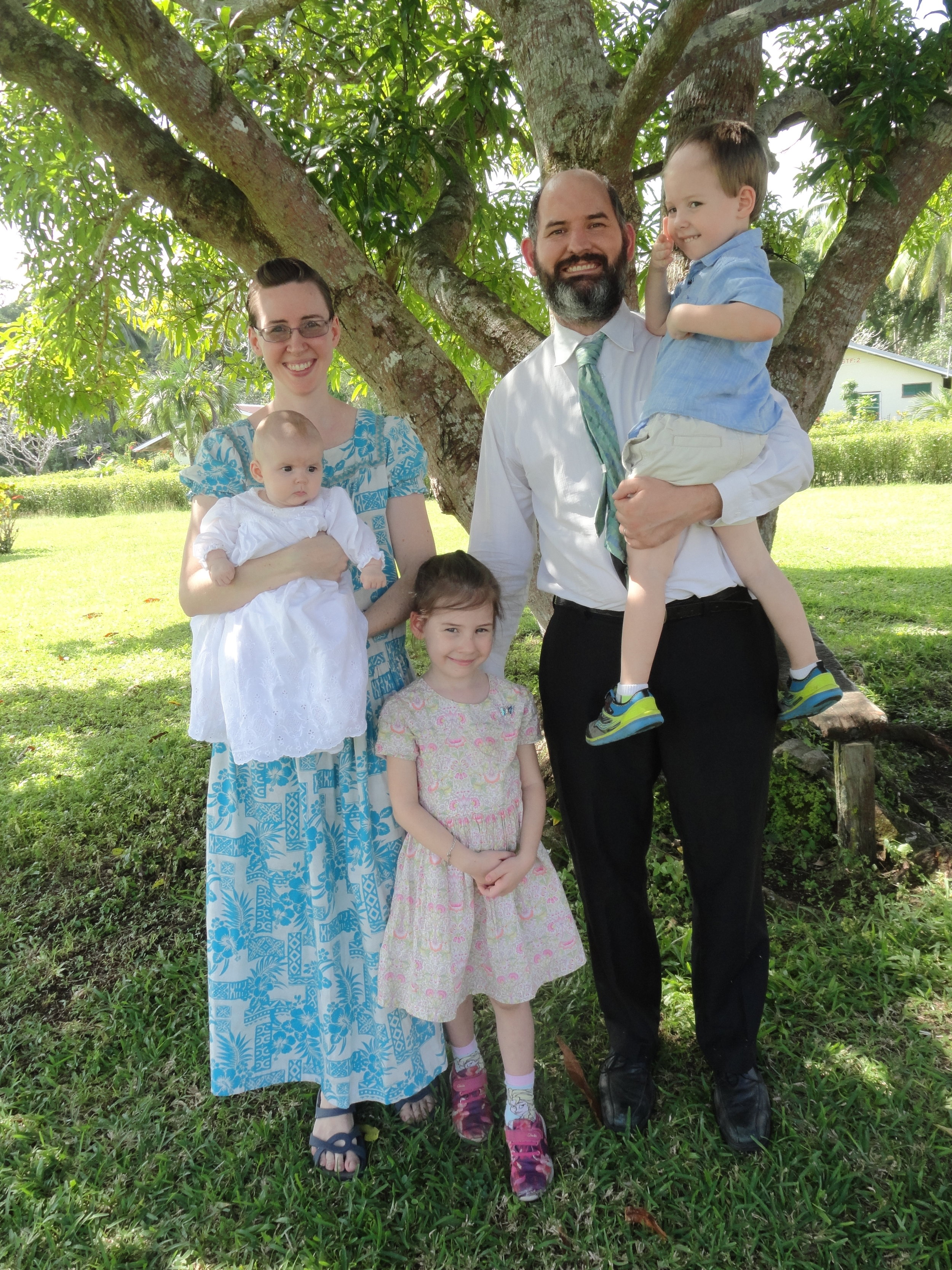John and Kara Dekker, pictured with their three children.&nbsp;